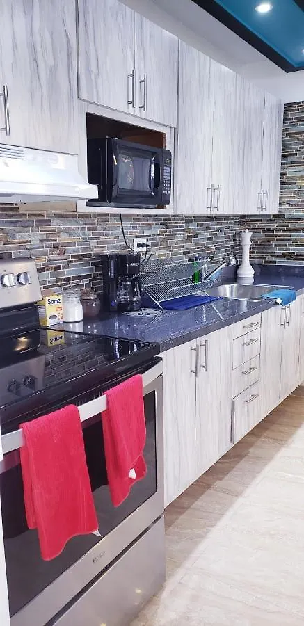 M/H House Cozy And Beautiful House Near The Airport And The Beach Carolina